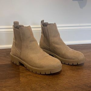 Tan Chelsea Boots